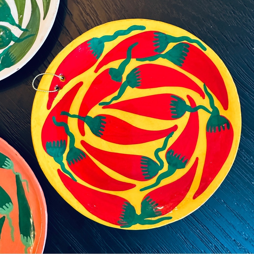 Set of 3 Chili Pepper Hand-painted Plates, Wall Hanging Art‎ from Mexico - Picture 4 of 7